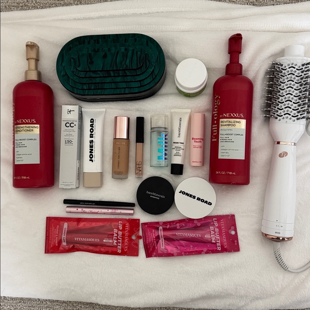 Make up and hair deal of the day 💥